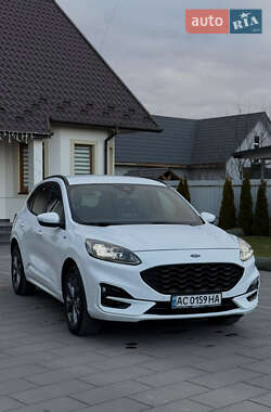 Внедорожник / Кроссовер Ford Kuga 2021 в 