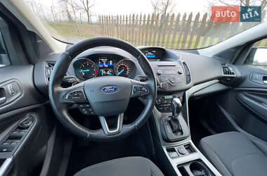 Внедорожник / Кроссовер Ford Kuga 2017 в Киеве