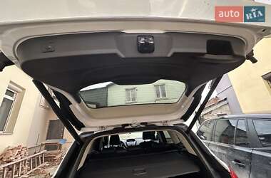 Внедорожник / Кроссовер Ford Kuga 2013 в 