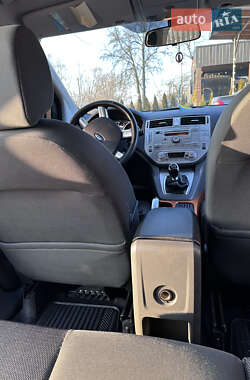 Внедорожник / Кроссовер Ford Kuga 2008 в 