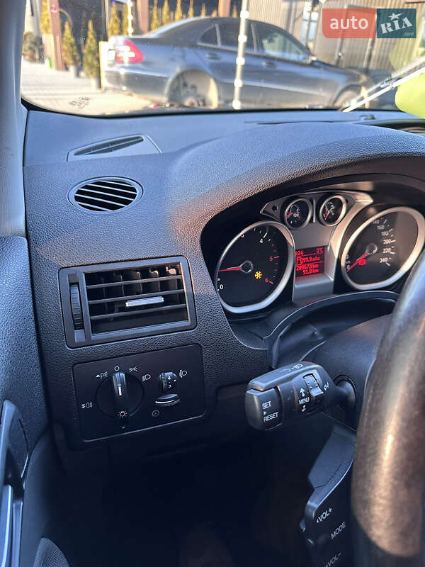 Внедорожник / Кроссовер Ford Kuga 2008 в Яворове