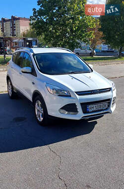 Позашляховик / Кросовер Ford Kuga 2015 в Звягелі