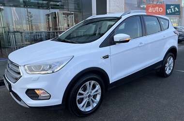 Внедорожник / Кроссовер Ford Kuga 2019 в Киеве