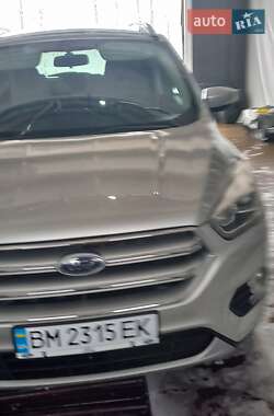 Внедорожник / Кроссовер Ford Kuga 2019 в Ромнах