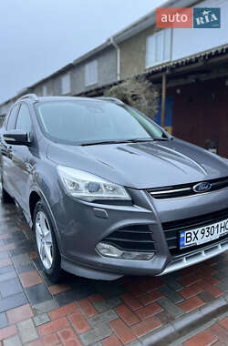 Внедорожник / Кроссовер Ford Kuga 2013 в 