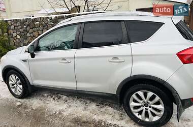 Внедорожник / Кроссовер Ford Kuga 2012 в 