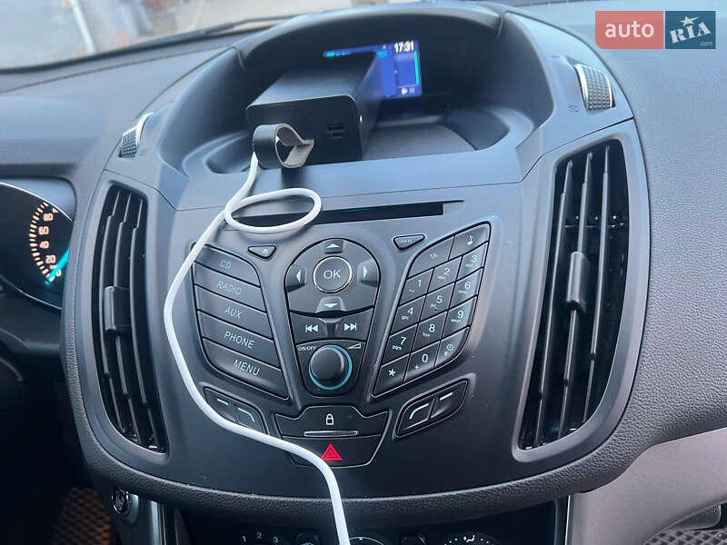 Внедорожник / Кроссовер Ford Kuga 2016 в Ивано-Франковске