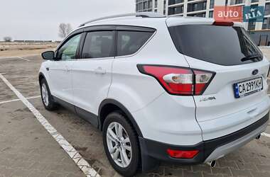 Внедорожник / Кроссовер Ford Kuga 2016 в 