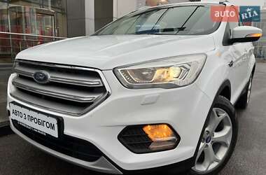 Внедорожник / Кроссовер Ford Kuga 2019 в Киеве