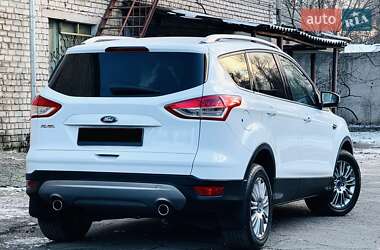 Внедорожник / Кроссовер Ford Kuga 2013 в Каменском