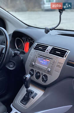 Позашляховик / Кросовер Ford Kuga 2010 в 