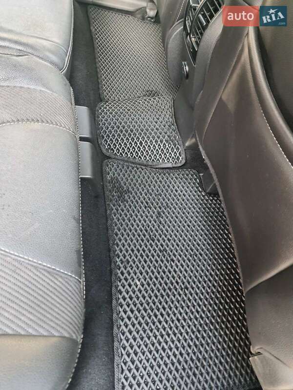 Внедорожник / Кроссовер Ford Kuga 2013 в Полтаве