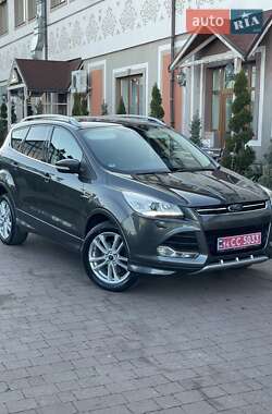 Позашляховик / Кросовер Ford Kuga 2016 в Стрию