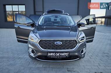 Внедорожник / Кроссовер Ford Kuga 2017 в 