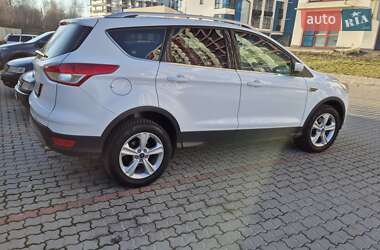 Внедорожник / Кроссовер Ford Kuga 2015 в 