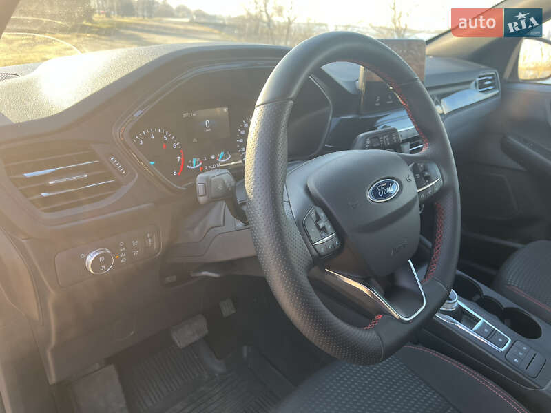 Внедорожник / Кроссовер Ford Kuga 2022 в Днепре