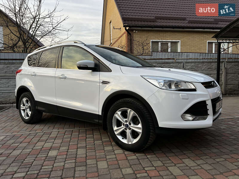 Внедорожник / Кроссовер Ford Kuga 2016 в Лубнах