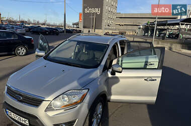 Внедорожник / Кроссовер Ford Kuga 2012 в 