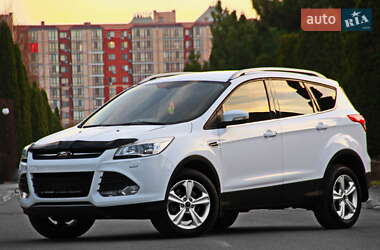 Внедорожник / Кроссовер Ford Kuga 2016 в Днепре