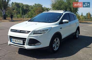Внедорожник / Кроссовер Ford Kuga 2015 в 