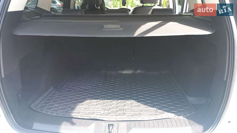 Внедорожник / Кроссовер Ford Kuga 2013 в Ужгороде