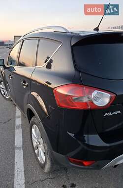 Внедорожник / Кроссовер Ford Kuga 2010 в 