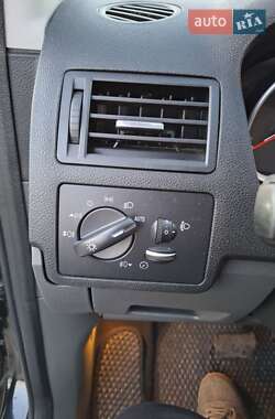 Внедорожник / Кроссовер Ford Kuga 2010 в 