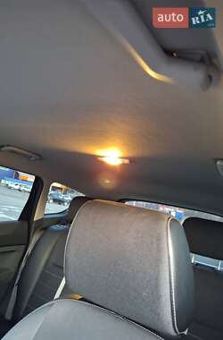 Внедорожник / Кроссовер Ford Kuga 2010 в 