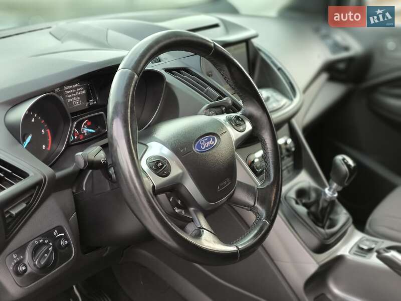 Позашляховик / Кросовер Ford Kuga 2016 в Вінниці фото 46 Позашляховик / Кросовер Ford Kuga 2016 в Вінниці