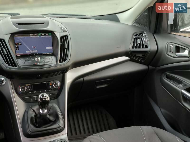 Позашляховик / Кросовер Ford Kuga 2016 в Вінниці фото 44 Позашляховик / Кросовер Ford Kuga 2016 в Вінниці