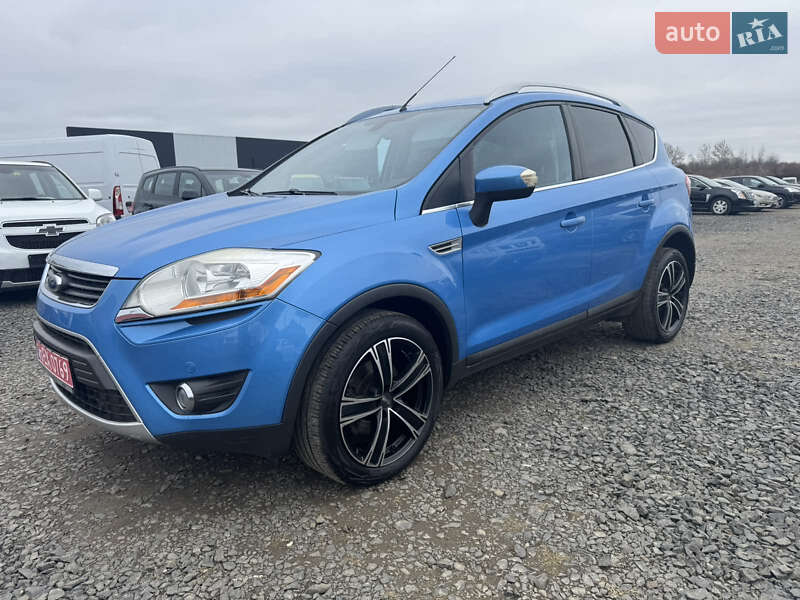 Внедорожник / Кроссовер Ford Kuga 2010 в 