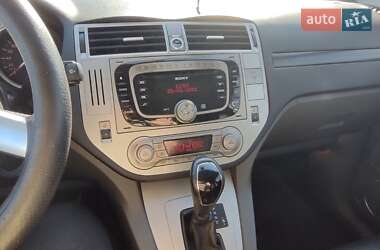 Внедорожник / Кроссовер Ford Kuga 2010 в 