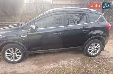 Внедорожник / Кроссовер Ford Kuga 2012 в 
