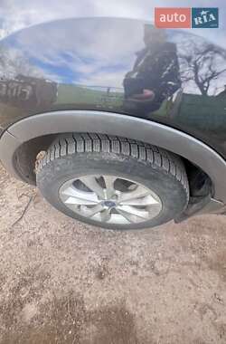 Внедорожник / Кроссовер Ford Kuga 2012 в 