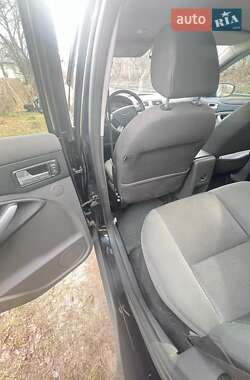 Внедорожник / Кроссовер Ford Kuga 2012 в 
