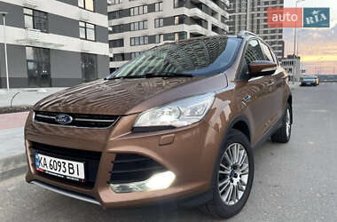 Внедорожник / Кроссовер Ford Kuga 2013 в 