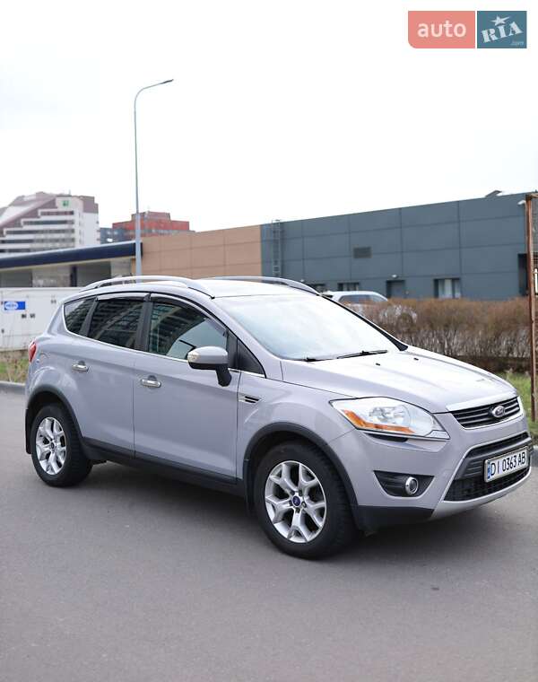 Внедорожник / Кроссовер Ford Kuga 2011 в Днепре