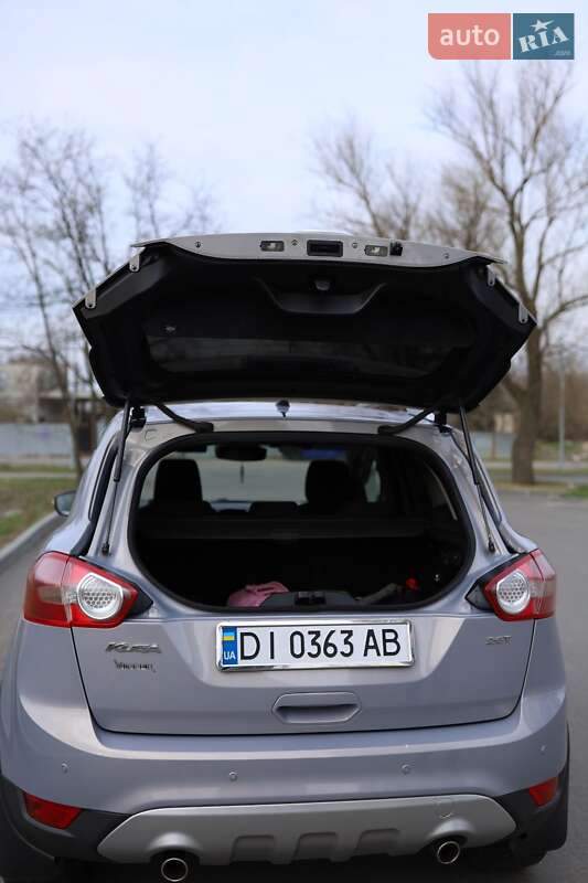 Внедорожник / Кроссовер Ford Kuga 2011 в Днепре