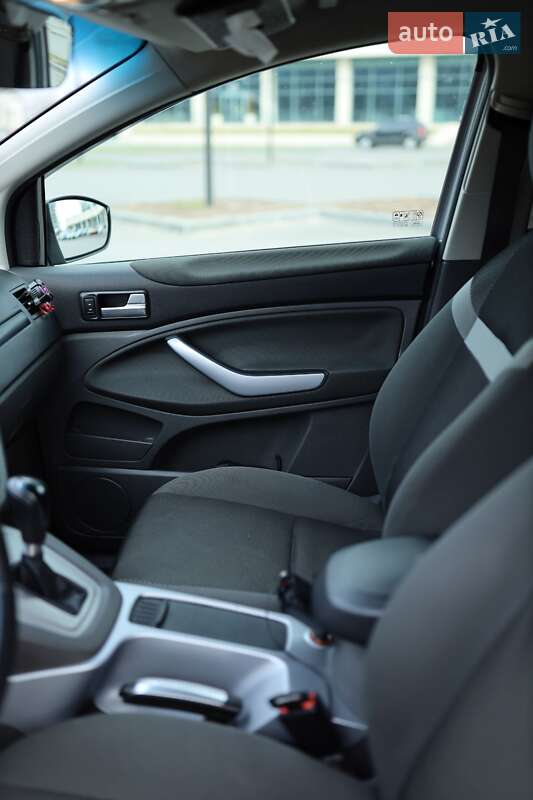 Внедорожник / Кроссовер Ford Kuga 2011 в Днепре