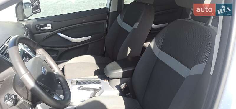 Внедорожник / Кроссовер Ford Kuga 2010 в Могилев-Подольске