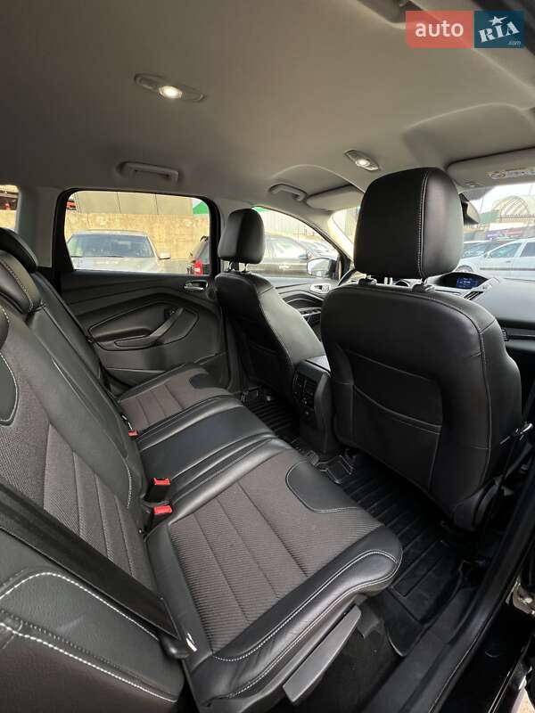 Внедорожник / Кроссовер Ford Kuga 2014 в Чернигове