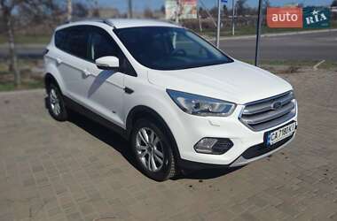 Внедорожник / Кроссовер Ford Kuga 2017 в 