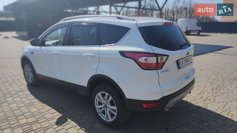 Внедорожник / Кроссовер Ford Kuga 2017 в Смеле