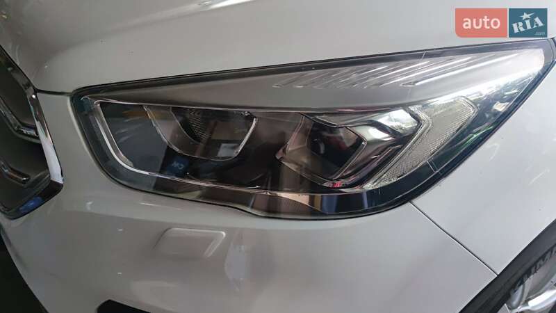 Внедорожник / Кроссовер Ford Kuga 2017 в Смеле