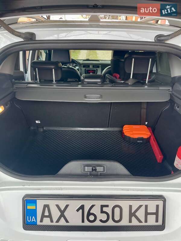 Внедорожник / Кроссовер Ford Kuga 2012 в Полтаве