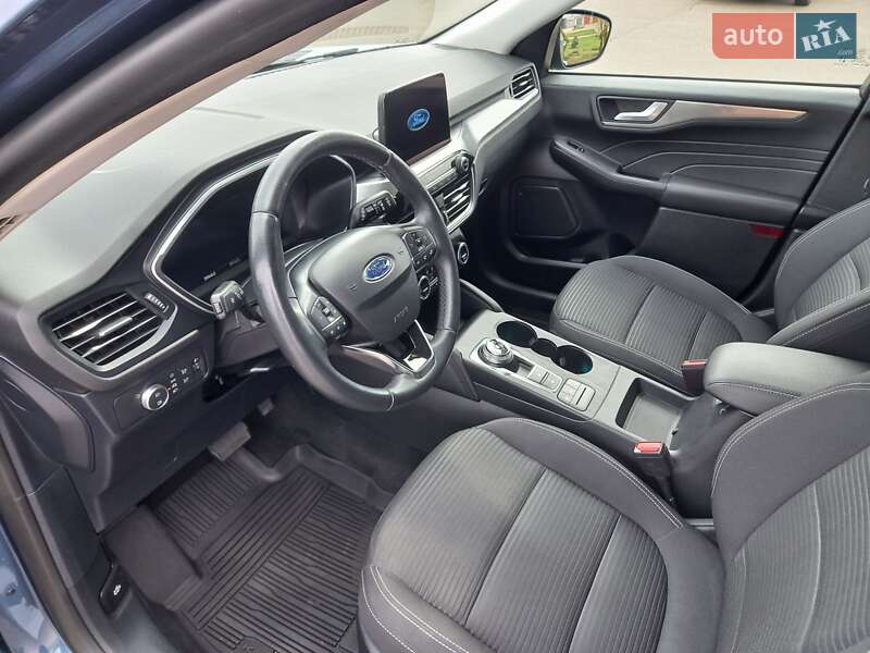 Позашляховик / Кросовер Ford Kuga 2021 в Южноукраїнську