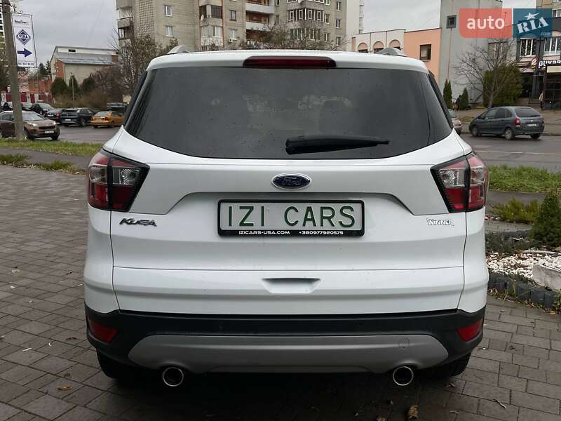 Внедорожник / Кроссовер Ford Kuga 2017 в Львове