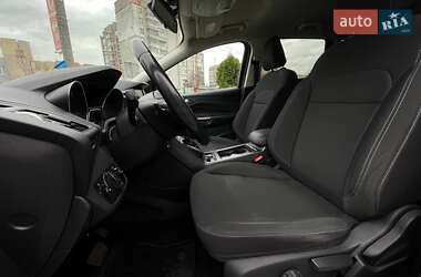 Внедорожник / Кроссовер Ford Kuga 2017 в 
