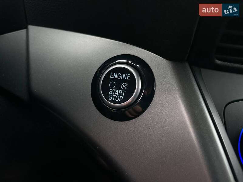 Внедорожник / Кроссовер Ford Kuga 2017 в Львове