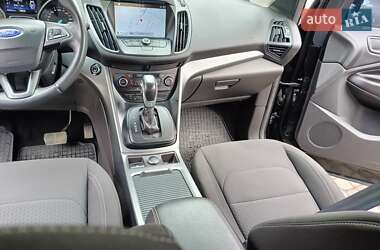 Внедорожник / Кроссовер Ford Kuga 2019 в 
